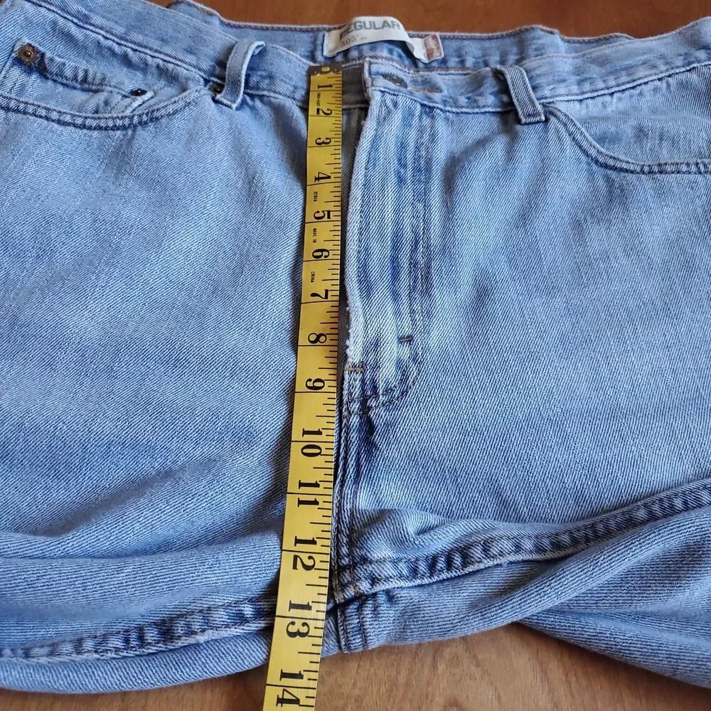 Y2K Levis 505 Regular Fit Measures 37x30 Hemmed 2000s Blue Medium Light Wash
